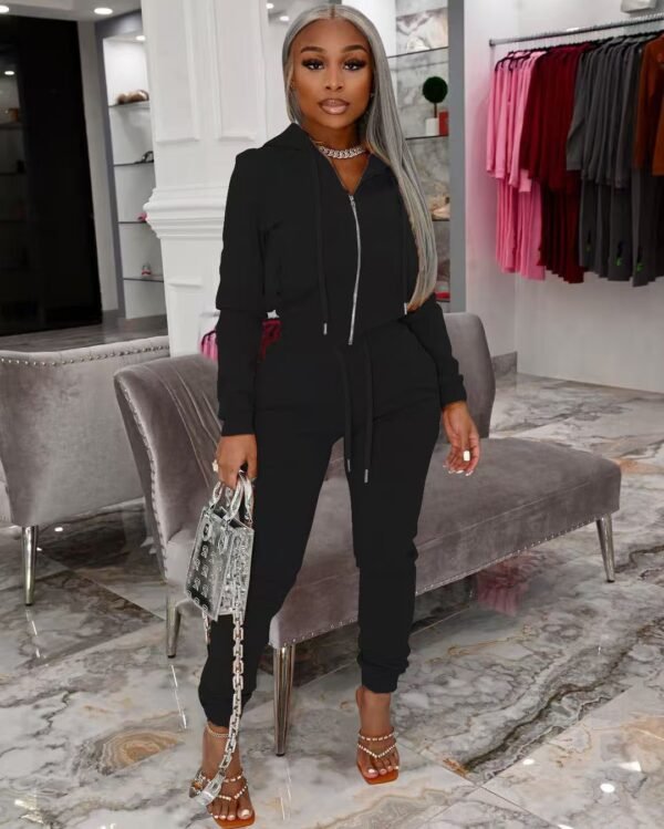 Fashionable women's velvet fabric hooded zipper casual suit